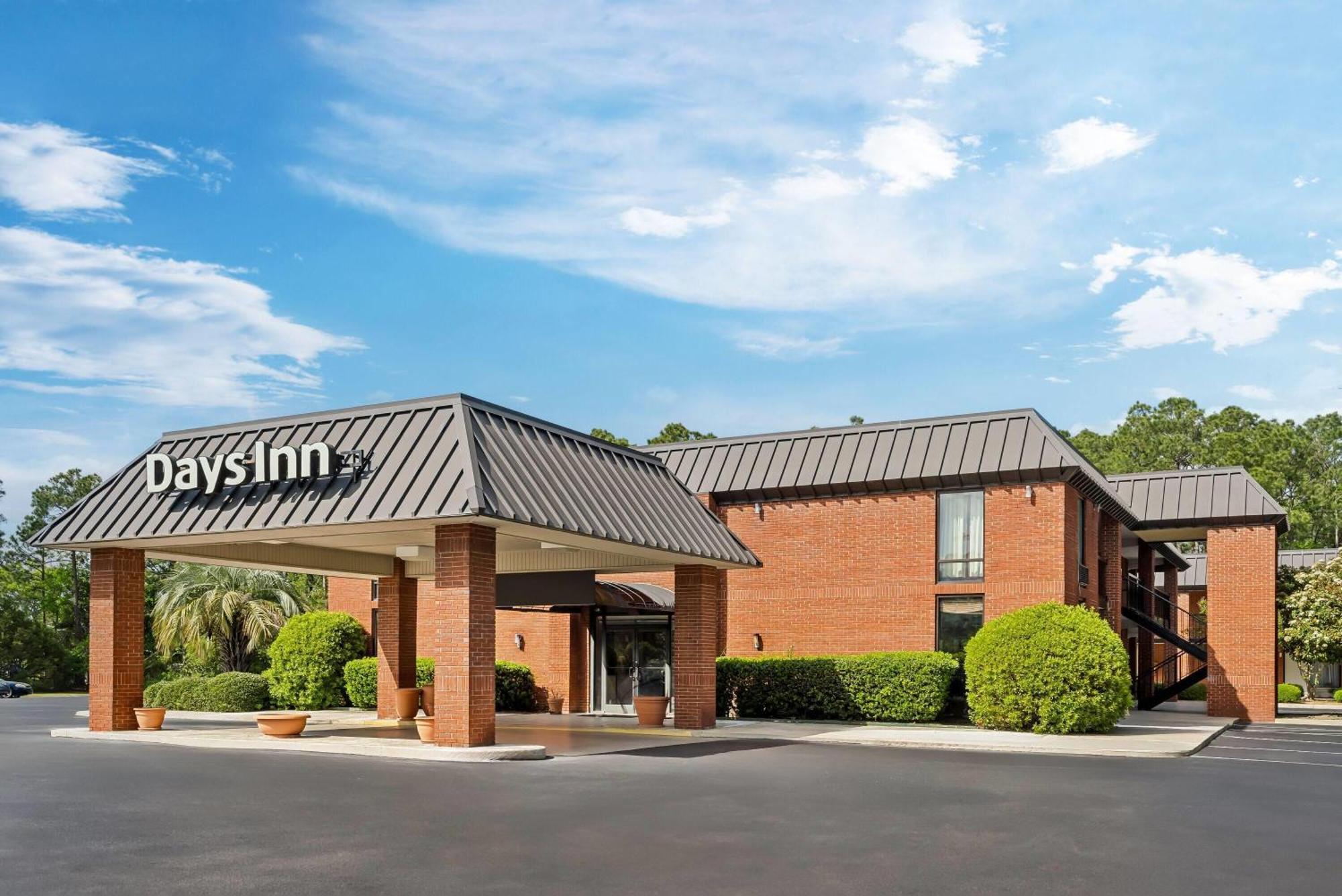 Days Inn By Wyndham Statesboro Exterior foto