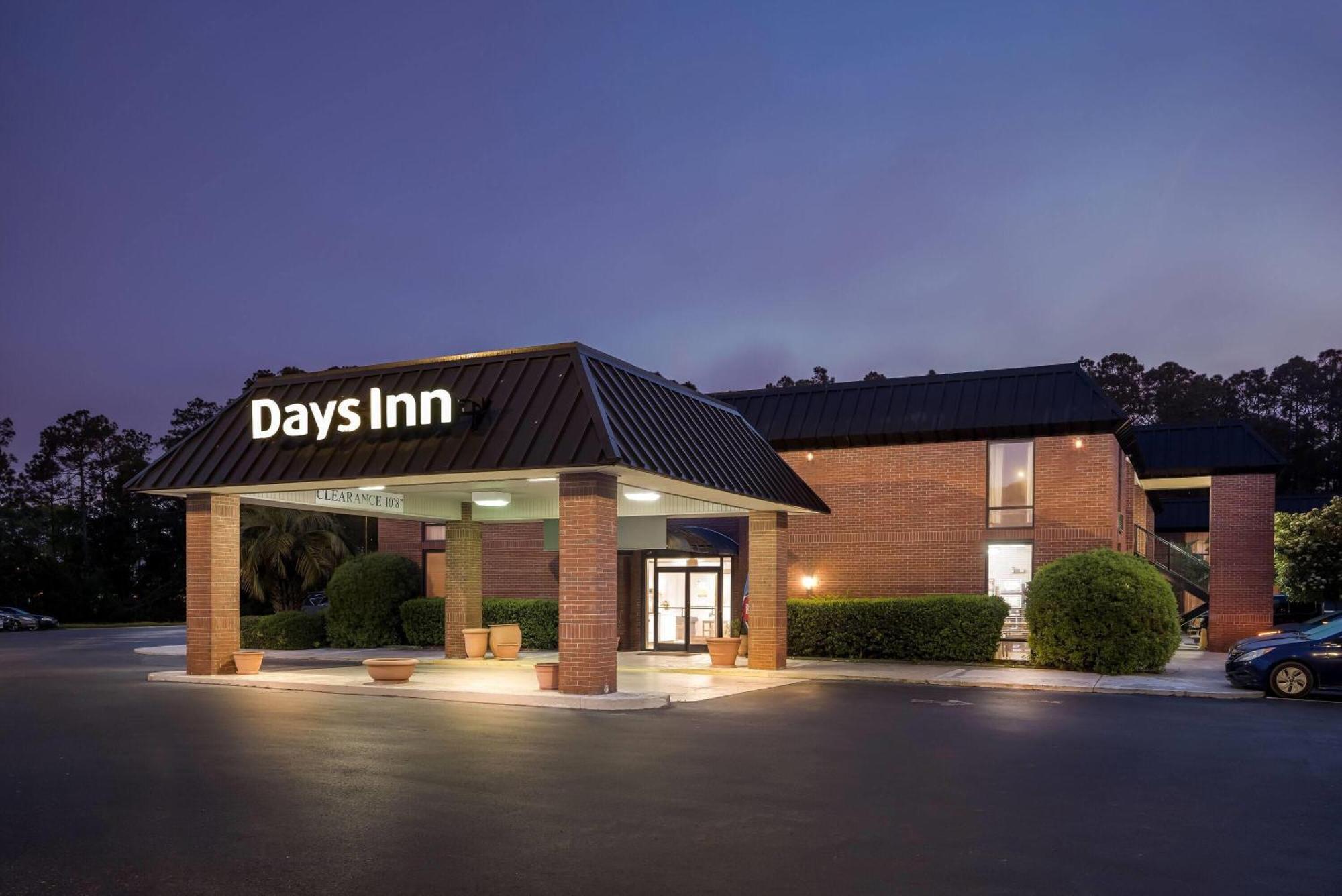 Days Inn By Wyndham Statesboro Exterior foto